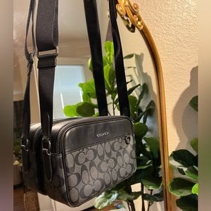 Coach Signature Canvas Crossbody Bag